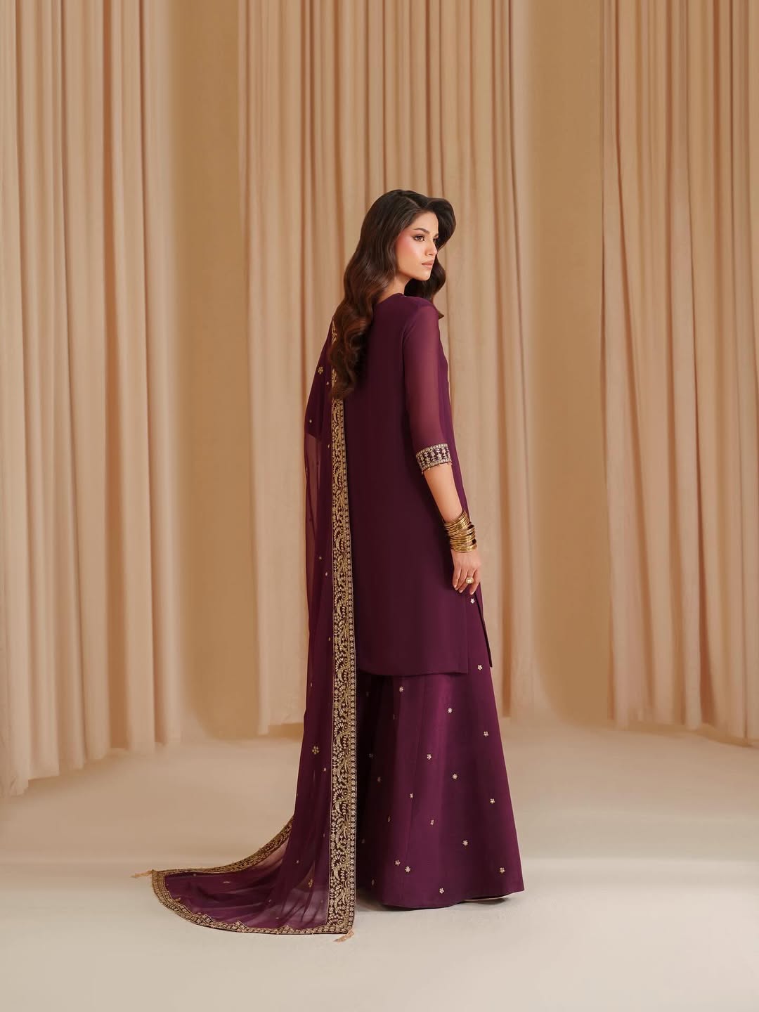 ROYAL PLUM