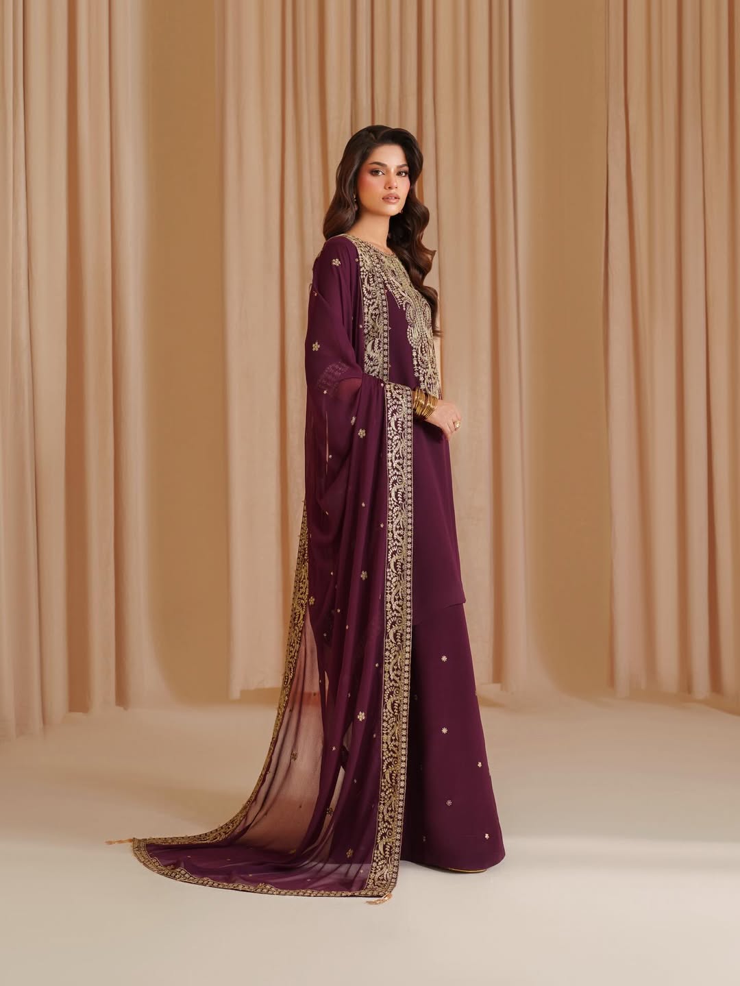 ROYAL PLUM